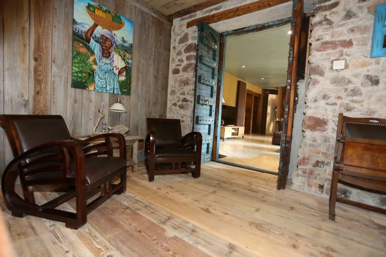 Gite Le Vieux Ruisseau Sauna Et Massages ラプートロワ エクステリア 写真