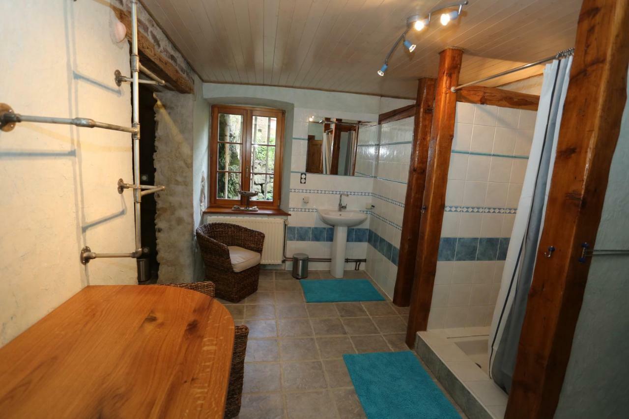 Gite Le Vieux Ruisseau Sauna Et Massages ラプートロワ エクステリア 写真