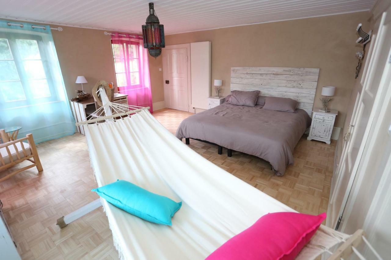 Gite Le Vieux Ruisseau Sauna Et Massages ラプートロワ エクステリア 写真
